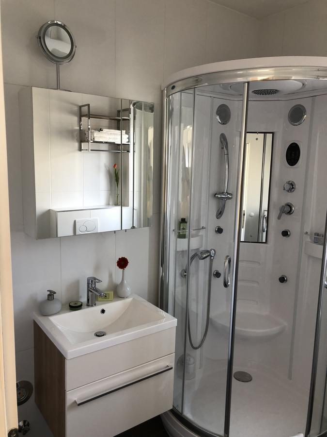 Viktoria Lodge Bed And Breakfast Vodice Luaran gambar